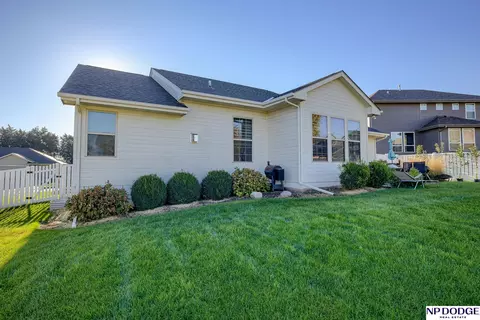 15930 Grebe St, Bennington, NE 68007 photo 31