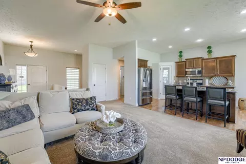 15930 Grebe St, Bennington, NE 68007 photo 7