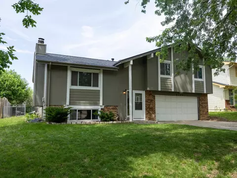 2112 Nottingham Dr, Bellevue, NE 68123