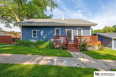 610 S 10th St, Plattsmouth, NE 68048