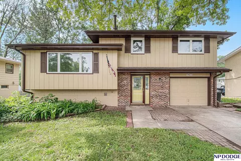 9423 Miami St, Omaha, NE 68134