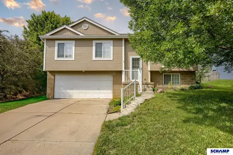 17103 Taylor St, Omaha, NE 68116
