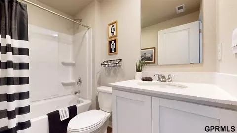 8516 S 179th St, Omaha, NE 68136 photo 20