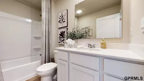 8516 S 179th St, Omaha, NE 68136 photo 14