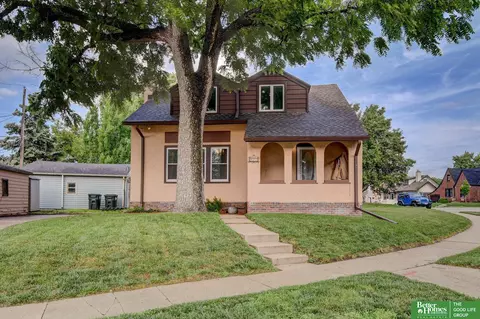 902 S 57th St, Omaha, NE 68106