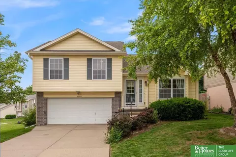 16653 Grant St, Omaha, NE 68116