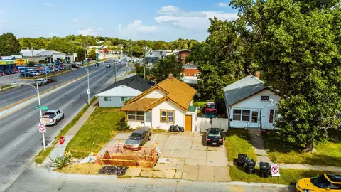4538 Izard St, Omaha, NE 68132