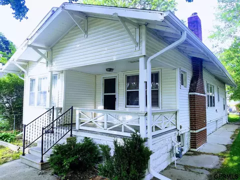 2520 S 12th St, Lincoln, NE 68502