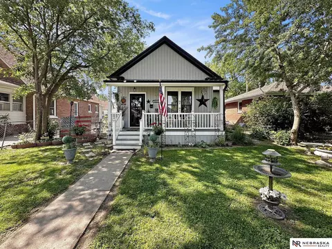 2223 E St, Lincoln, NE 68510