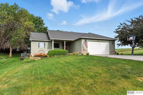 9010 Monroe Rd, Plattsmouth, NE 68048