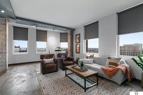 100 N 12th St #904, Lincoln, NE 68508