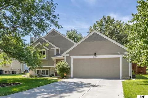 12609 Fowler Ave, Omaha, NE 68164