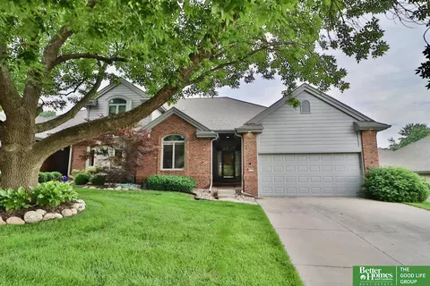 2330 N 133rd Cir, Omaha, NE 68164
