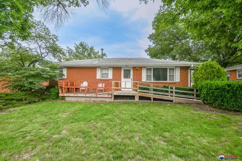5424 R St, Lincoln, NE 68504