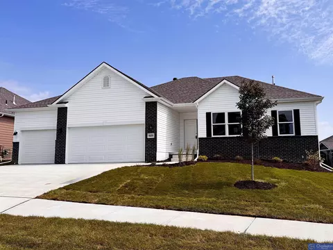 4659 N 210 Ave, Elkhorn, NE 68022