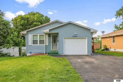4822 Ruggles St, Omaha, NE 68104