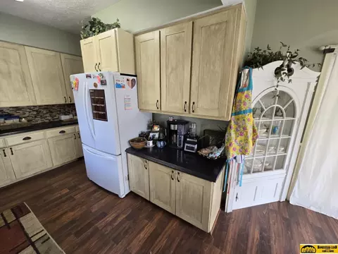 1421 11th St, Beatrice, NE 68310 photo 12