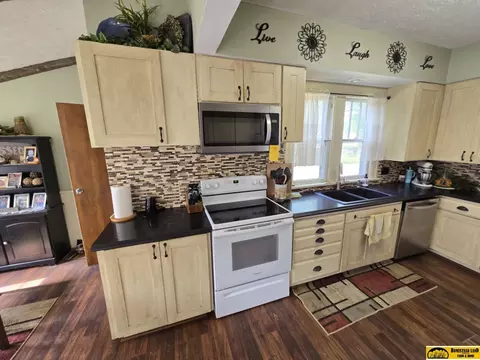 1421 11th St, Beatrice, NE 68310 photo 11