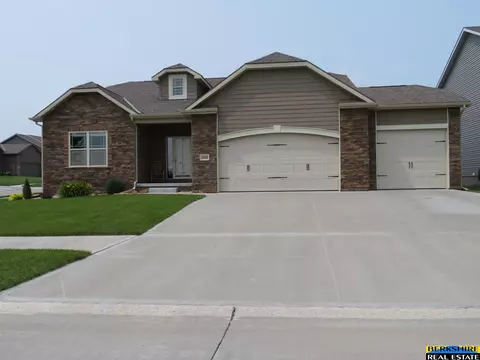 20926 Fowler Ave, Omaha, NE 68022