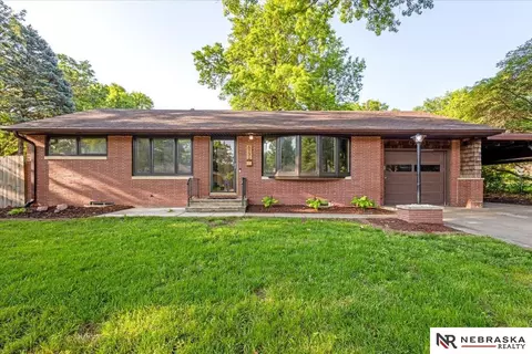 6731 Fremont St, Lincoln, NE 68507