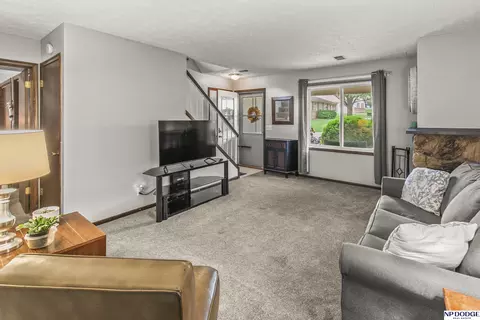 16078 Wright Plz, Omaha, NE 68130 photo 8