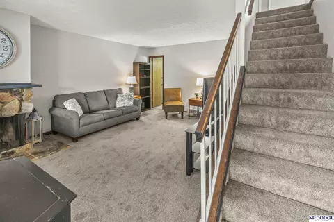 16078 Wright Plz, Omaha, NE 68130 photo 5