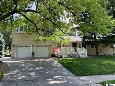 6301 Knox St, Lincoln, NE 68507