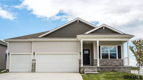 20464 Westridge Dr, Gretna, NE 68028