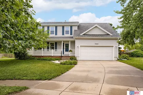 7940 Zachary Cir, Lincoln, NE 68507