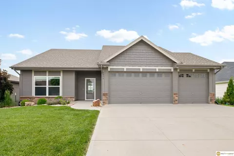 2802 N 191st Ave, Elkhorn, NE 68022