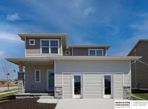 9503 S 180th Ave, Omaha, NE 68136