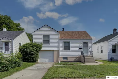 5042 Corby St, Omaha, NE 68104