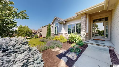 19313 Bellbrook Blvd, Gretna, NE 68028