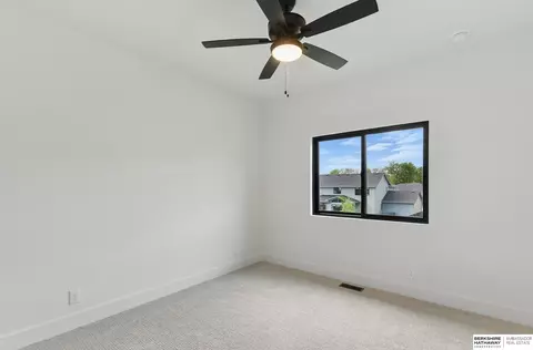 16951 Benjamin St, Bennington, NE 68007 photo 30