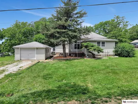 515 Adams St, Bennet, NE 68317