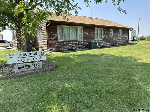 57960 715 Rd, Jansen, NE 68377