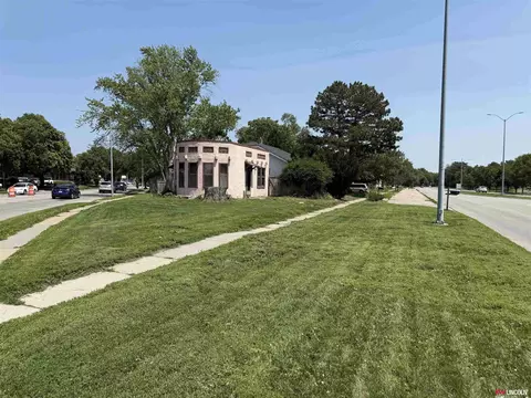 3210 Normal Blvd, Lincoln, NE 68506