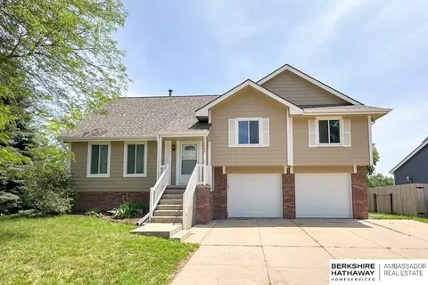 14403 S 34th Ave, Bellevue, NE 68123