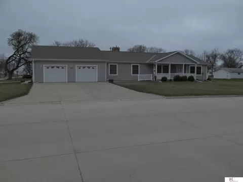 205 N Exeter Ave, Exeter, NE 68351
