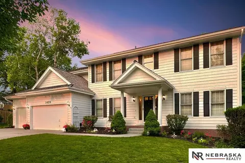 1425 S 158th Cir, Omaha, NE 68130