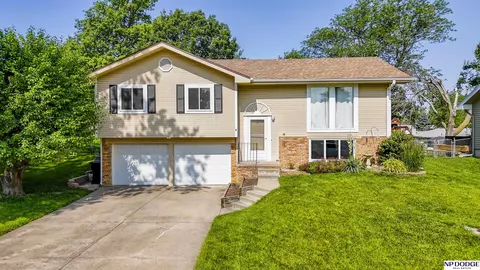 506 Corral St, Papillion, NE 68046