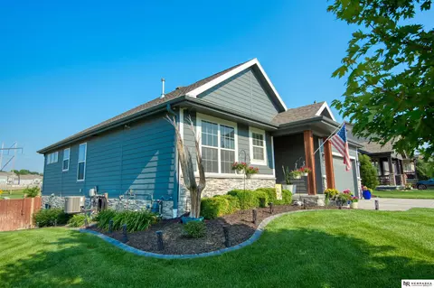 7342 S 184th St, Omaha, NE 68136