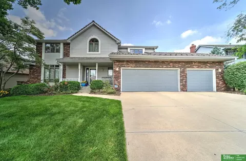 12918 Western Cir, Omaha, NE 68154