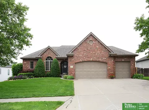 19832 Chicago St, Omaha, NE 68022