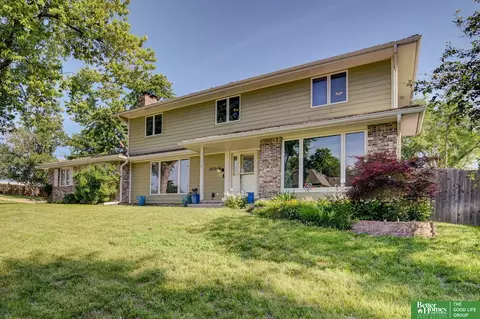 16712 Gold St, Omaha, NE 68130