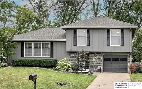 4724 S 150th St, Omaha, NE 68137