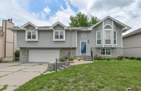 14103 S 35th St, Bellevue, NE 68123