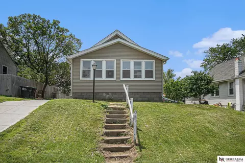 4131 X St, Omaha, NE 68107