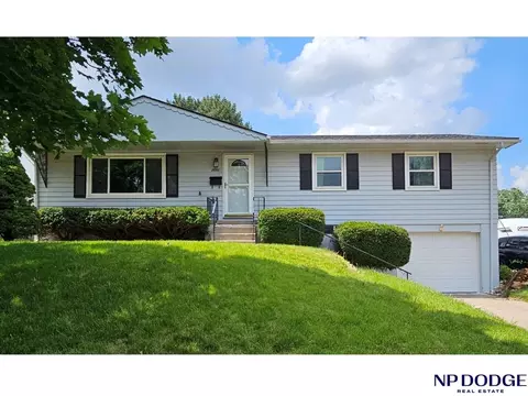 14006 Ohern St, Omaha, NE 68137