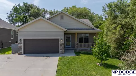2951 W Peach St, Lincoln, NE 68522